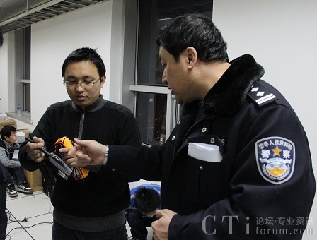 �|��ͨ���И�(bi��o)����е��F�����o��ͨ��ϵ�y(t��ng)�Ŀ