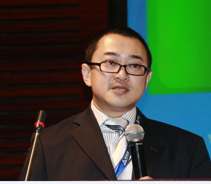 �|��ܛͨCEO��r