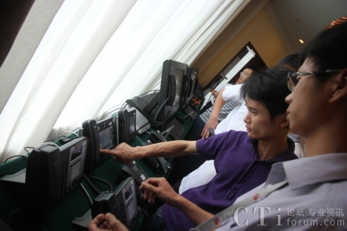 �F(xi��n)��(ch��ng)�w�(y��n)��ý�w�����{(di��o)�ȡ�ϵ�y(t��ng)