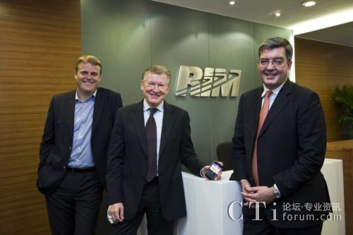 RIM��˾��̫�^(q��)�߼�������Urpo Karjalainen���� (�D��) �� RIM�Ї��^(q��)�����x������� (�D��) �� ��RIM�Ї��^(q��)�N�۸����ü恆̫�^(q��)���ϠI�N������Alex Lambeek���� (�D��)