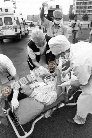 ��خ�^(q��)�e�����а���ȼ�¼���(y��ng)����Ԯ����(x��)��120����(d��ng)���ȡ����ߡ�